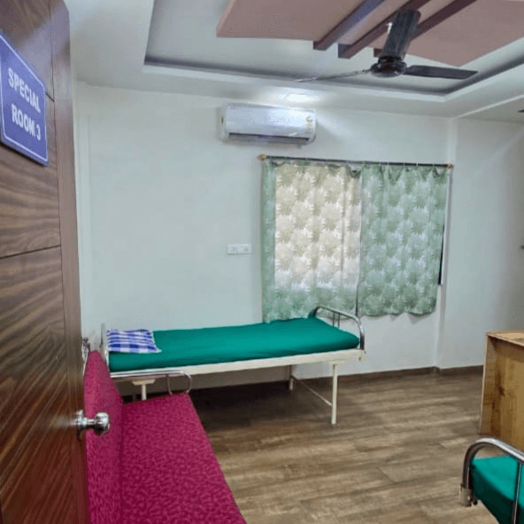 Piles, Fissure & Fistula Hospital Pimple Saudagar