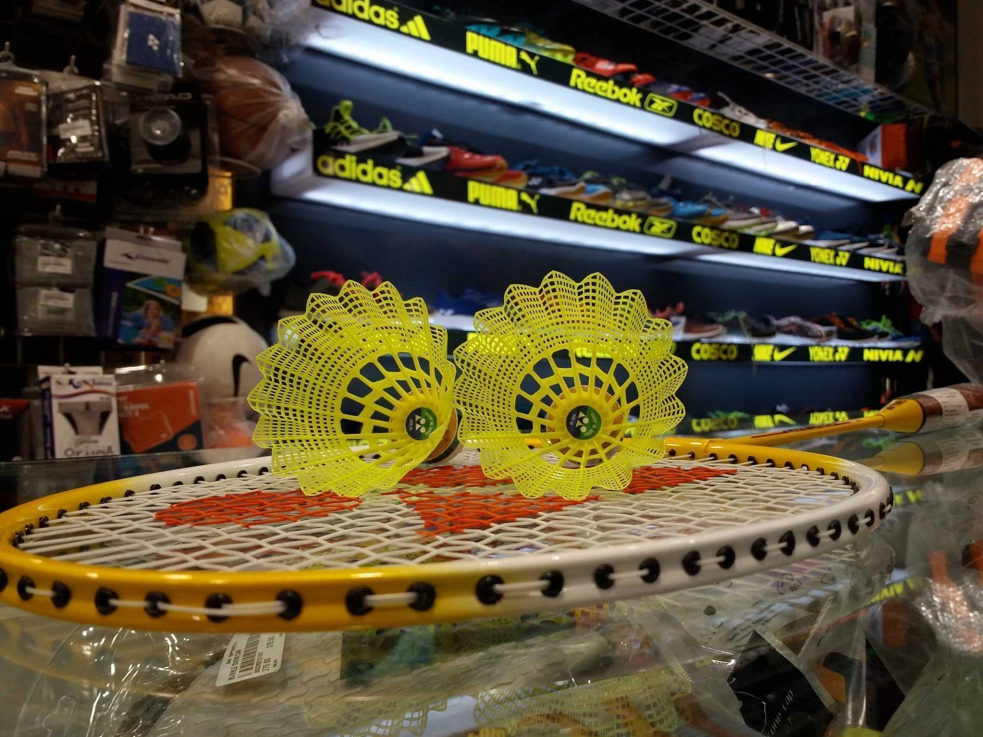 SK-Sports-Goods-Store-badminton-shuttlecock