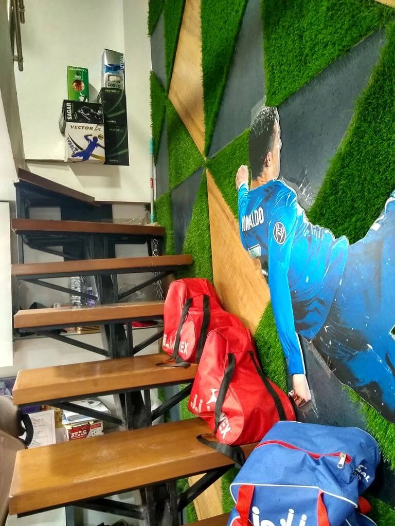 sk-sports-shop-interior-Bags